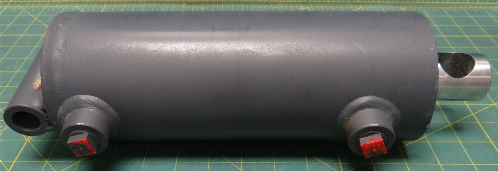 Hydraulic Cylinder 15in Length 4.5in Diameter Steel 2,500 psi RoHS 3 Compliant