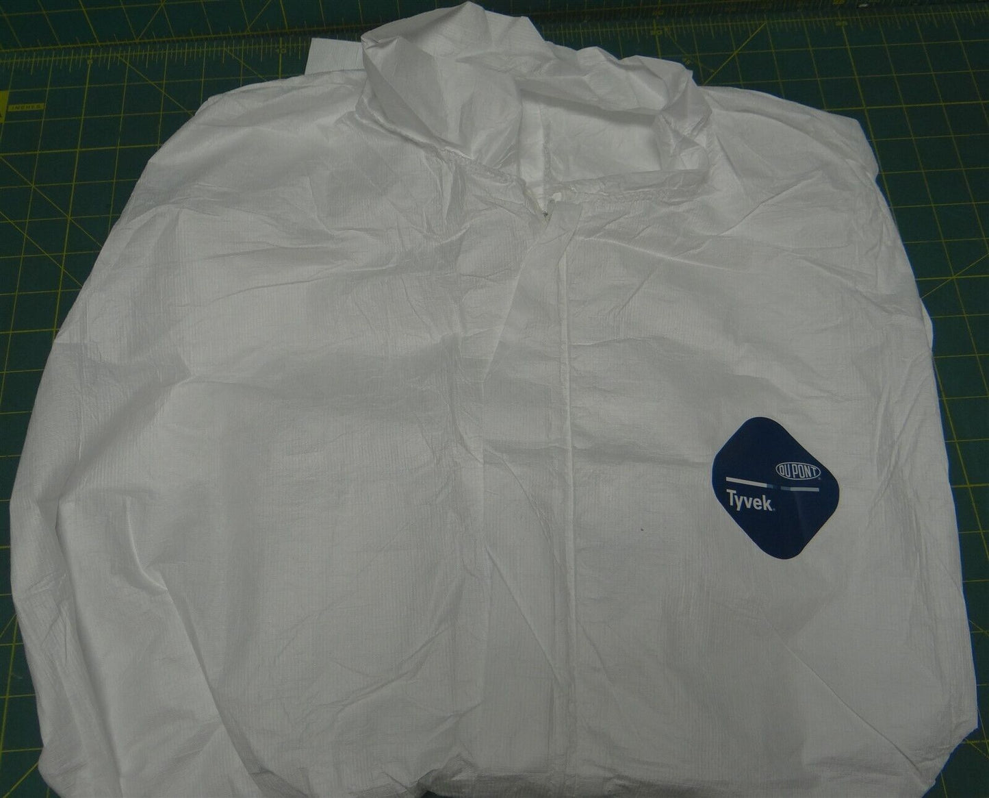 Du Pont Tyvek 400 Coveralls M Serged Seam Collar Open Wrists and Ankles White