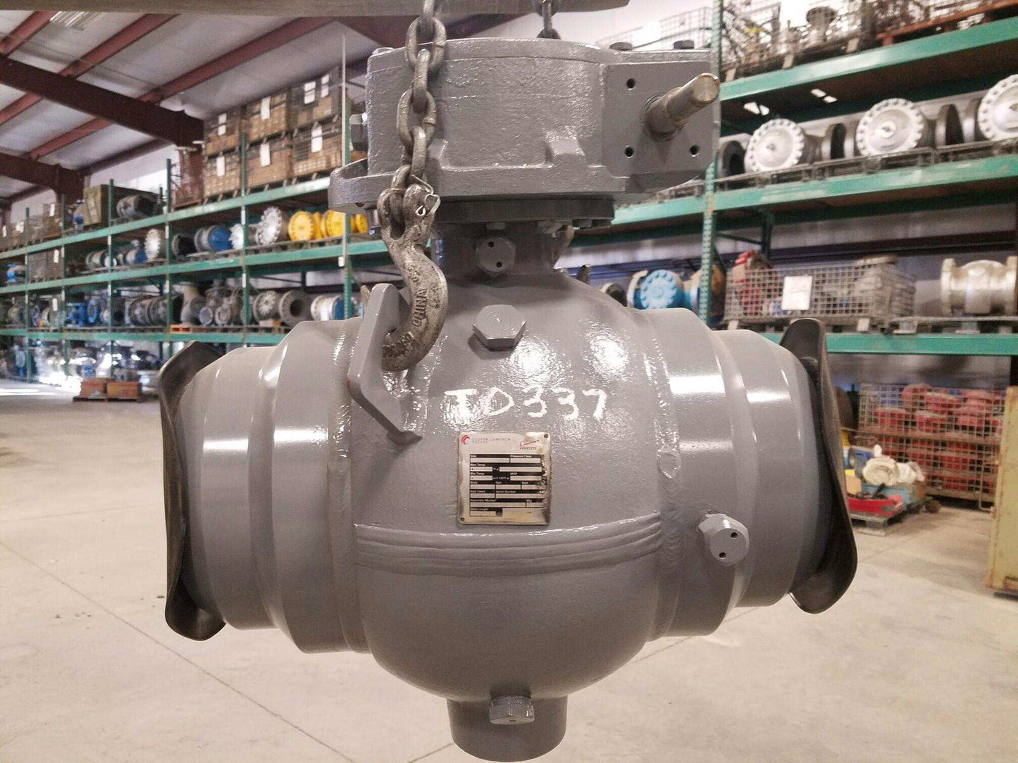 Ball Valve Cameron T31 8" 600 Beveled End Full Port Trunnion Gear Op W/ Wheel