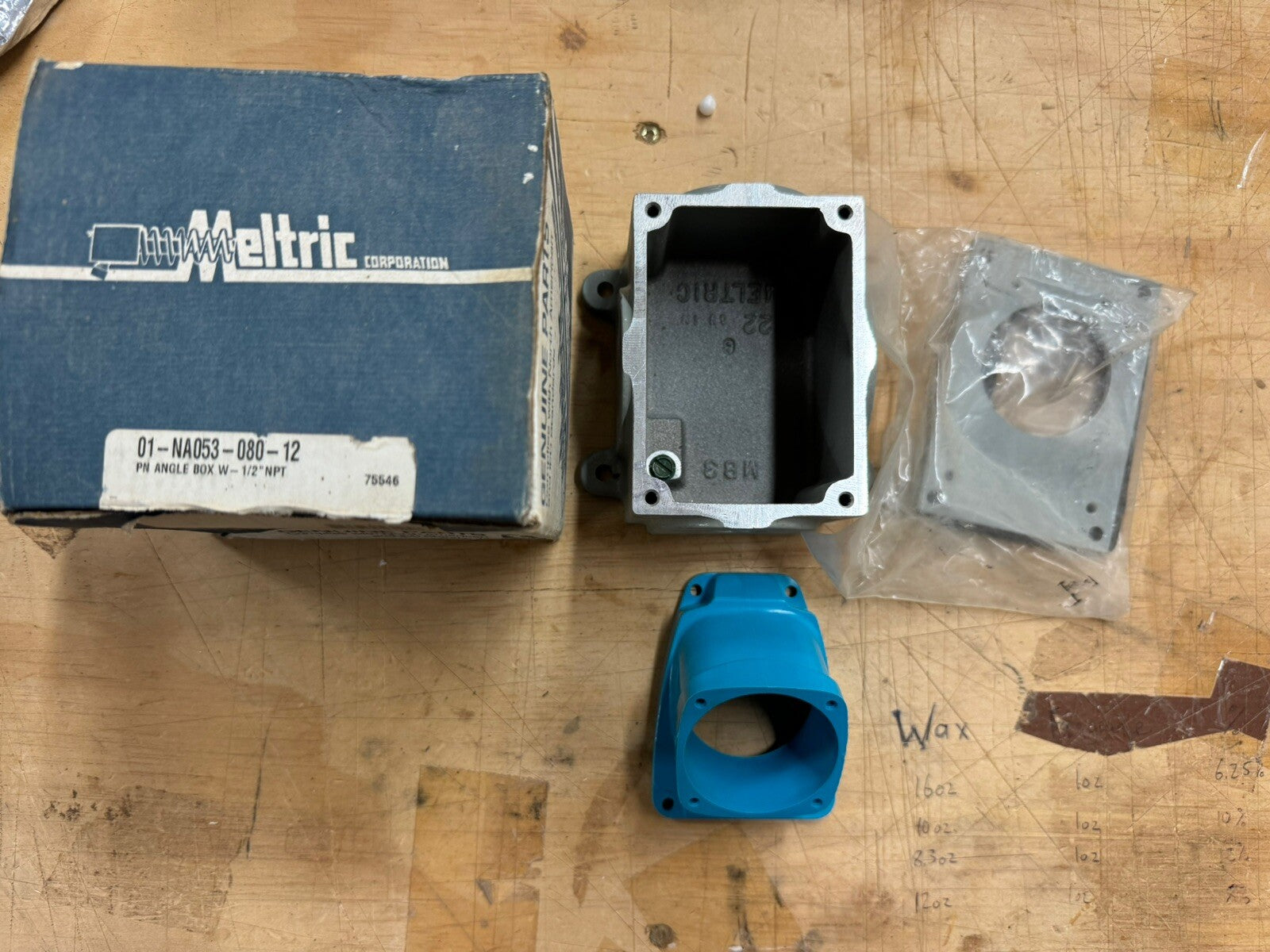 MELTRIC 01-NA053-080-12 PN Angle Box with 1/2” NPT PN20