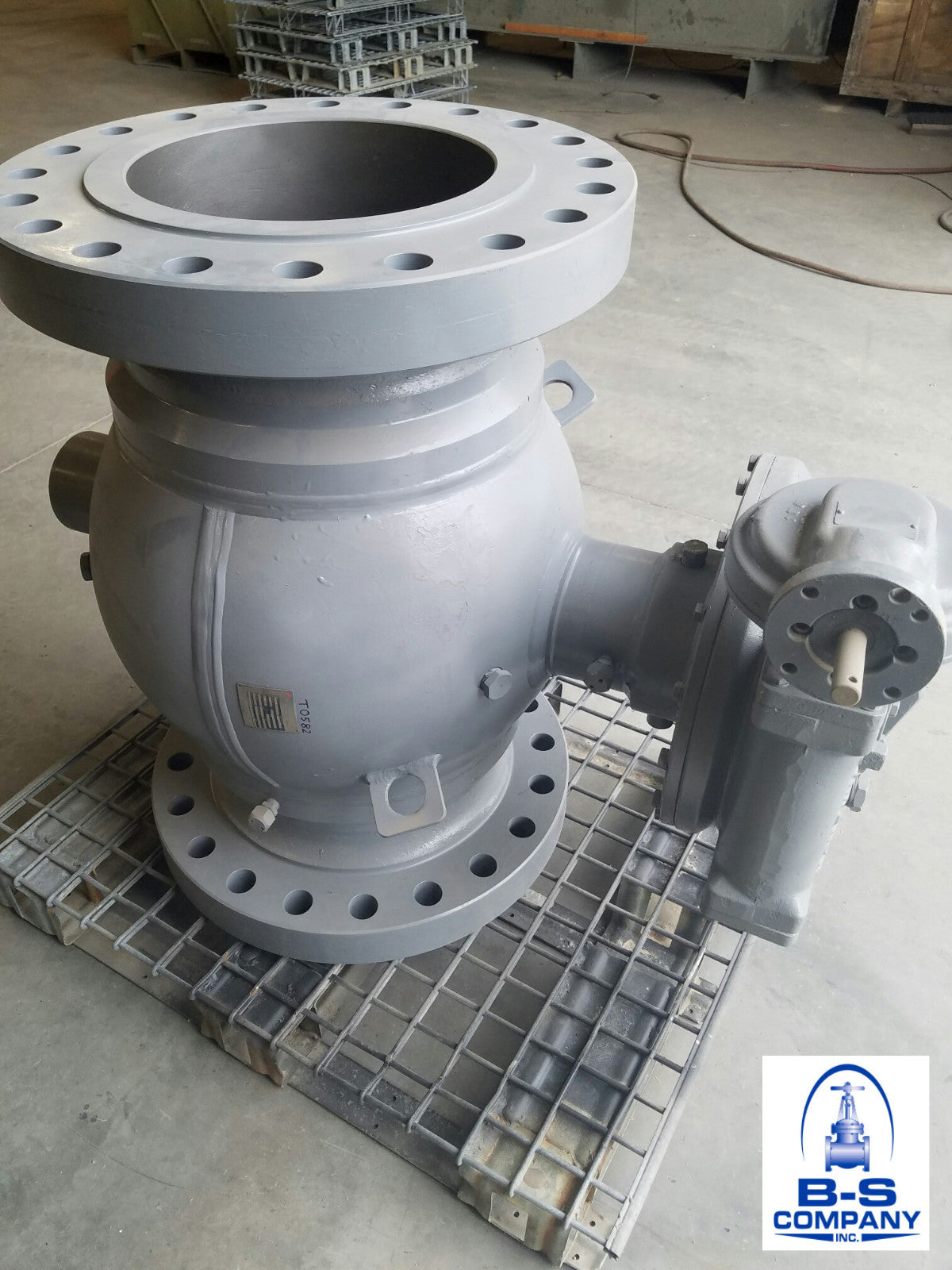 Ball Valve 16" 600 RF Flanged Full Port Trunnion Gear Operated CAMERON T31