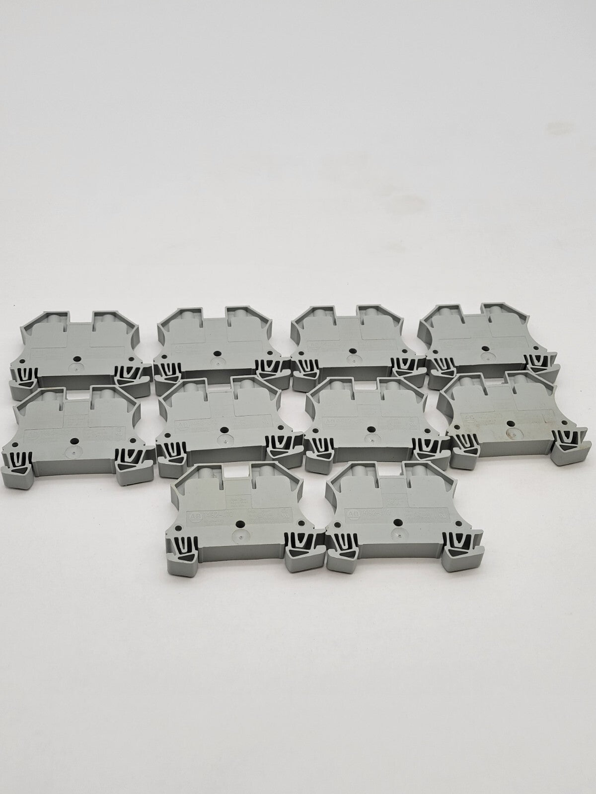 Lot of 10 Allen-Bradley 1492-J10 Terminal Block Screw Connection 65A 600V 1 Pole