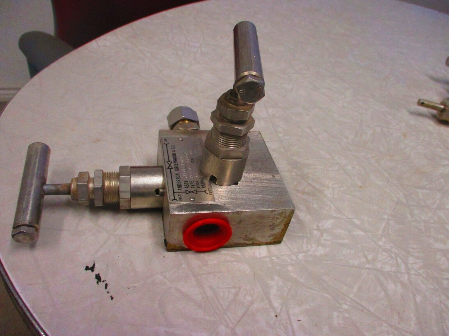 Anderson Greenwood PT7MHPS-4AT2-XP 2-Valve Instrumentation Manifold Stainless