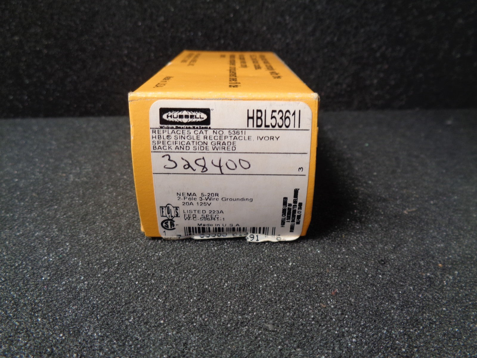 Hubbell Wiring Devices HBL53611 2-Pole 3-Wire Single Receptacle(Lot of 4)