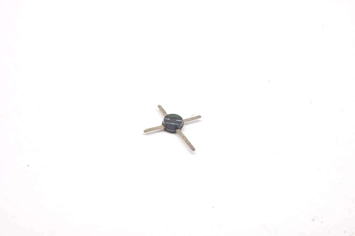 Lot of 2 - Motorola  MRF901 RF Transistor, NPN. 317-01 Case. Rare New