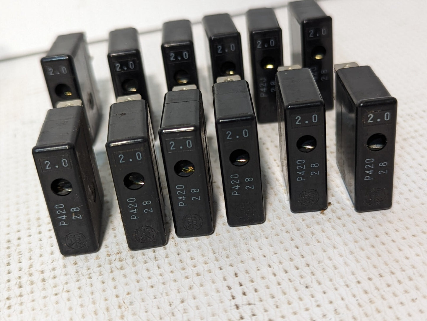 Lot of 6 Daito P420 (28) Alarm Fuses