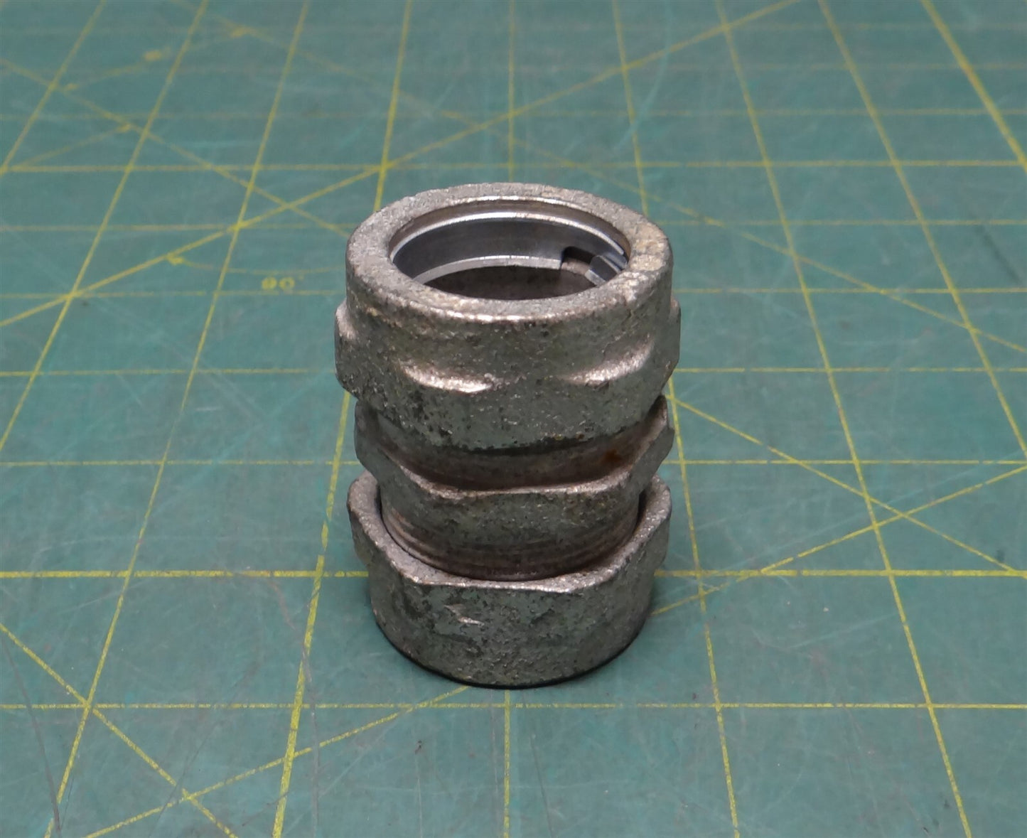 3/4" Rigid IMC Malleable Iron Straight Conduit Compression Coupling, 2" Length