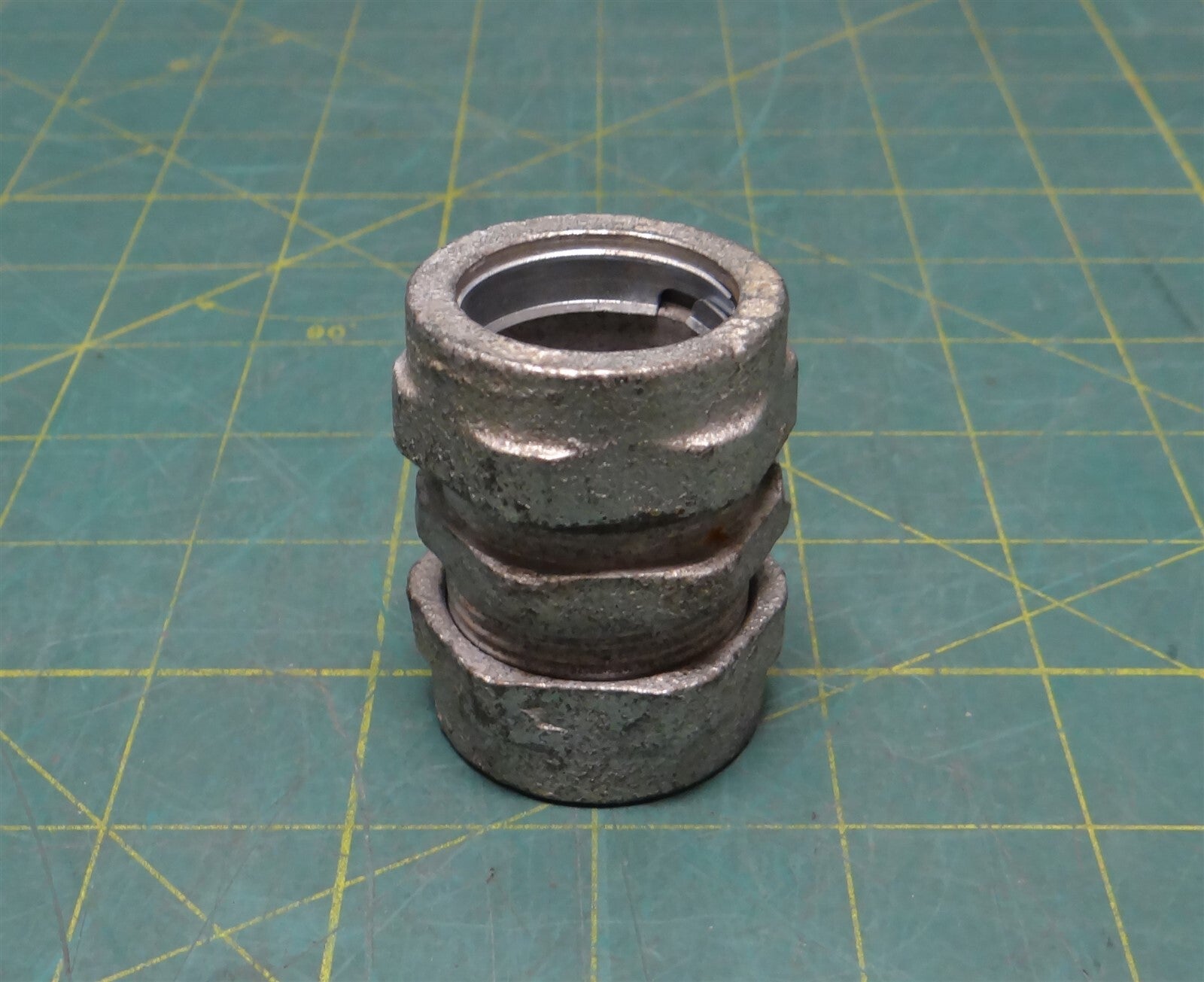 3/4" Rigid IMC Malleable Iron Straight Conduit Compression Coupling, 2" Length
