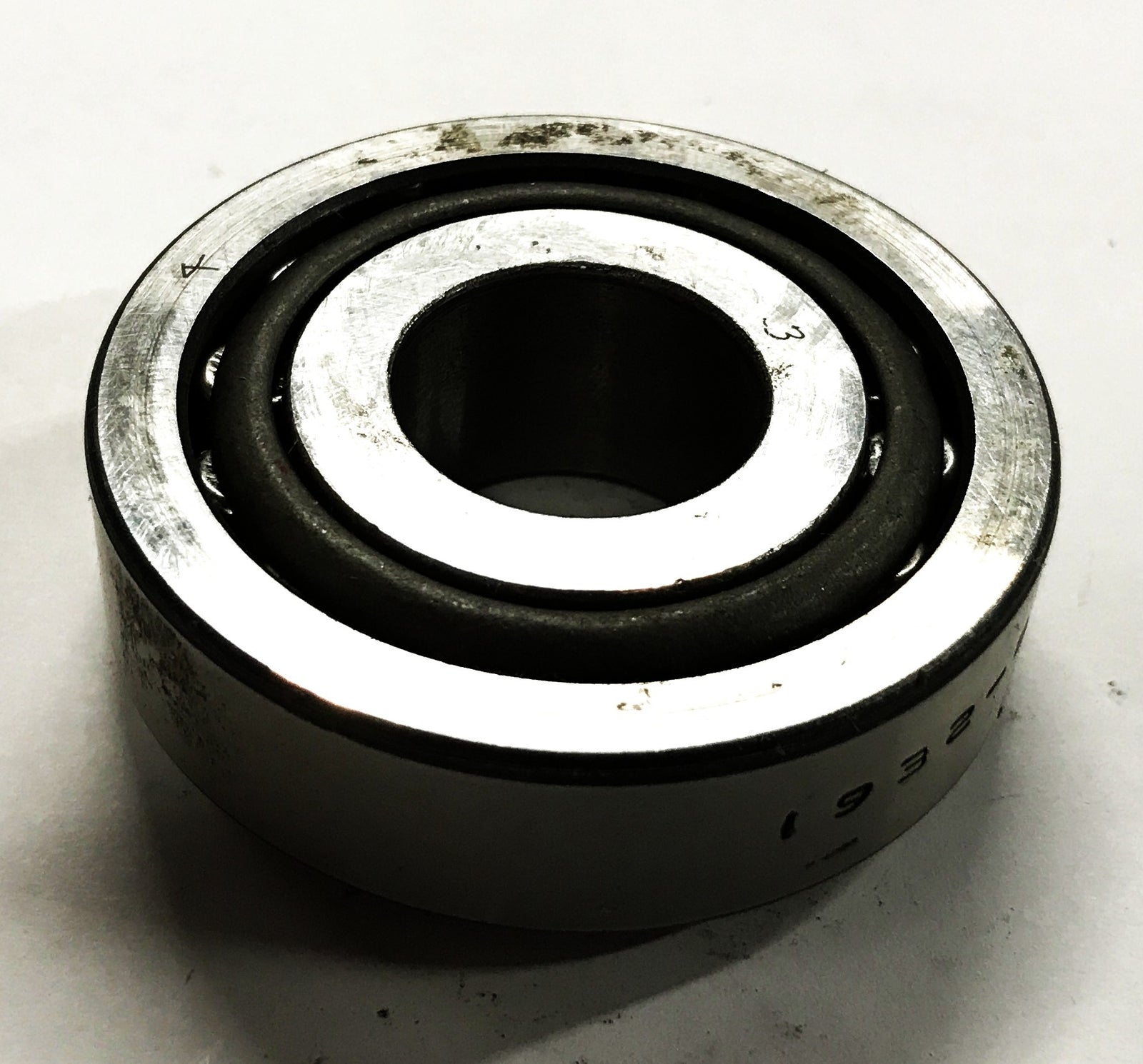 Bower Tapered Roller Bearing Cone and Cup 1975/1932 NOS