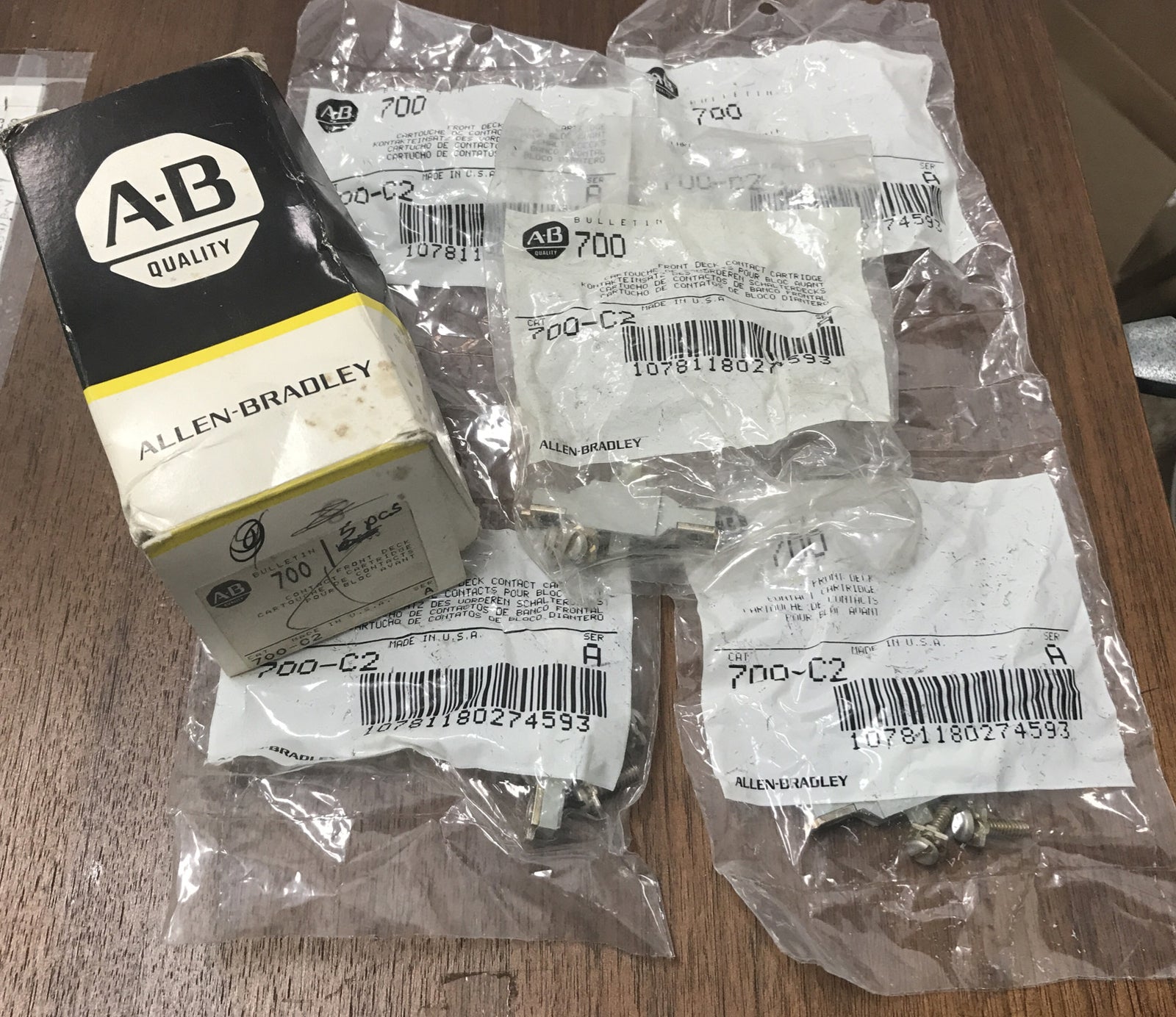 LOT OF 5 NEW ALLEN BRADLEY AB 700-C2 700C2 FRONT DECK CONTACT CARTRIDGE Ser A