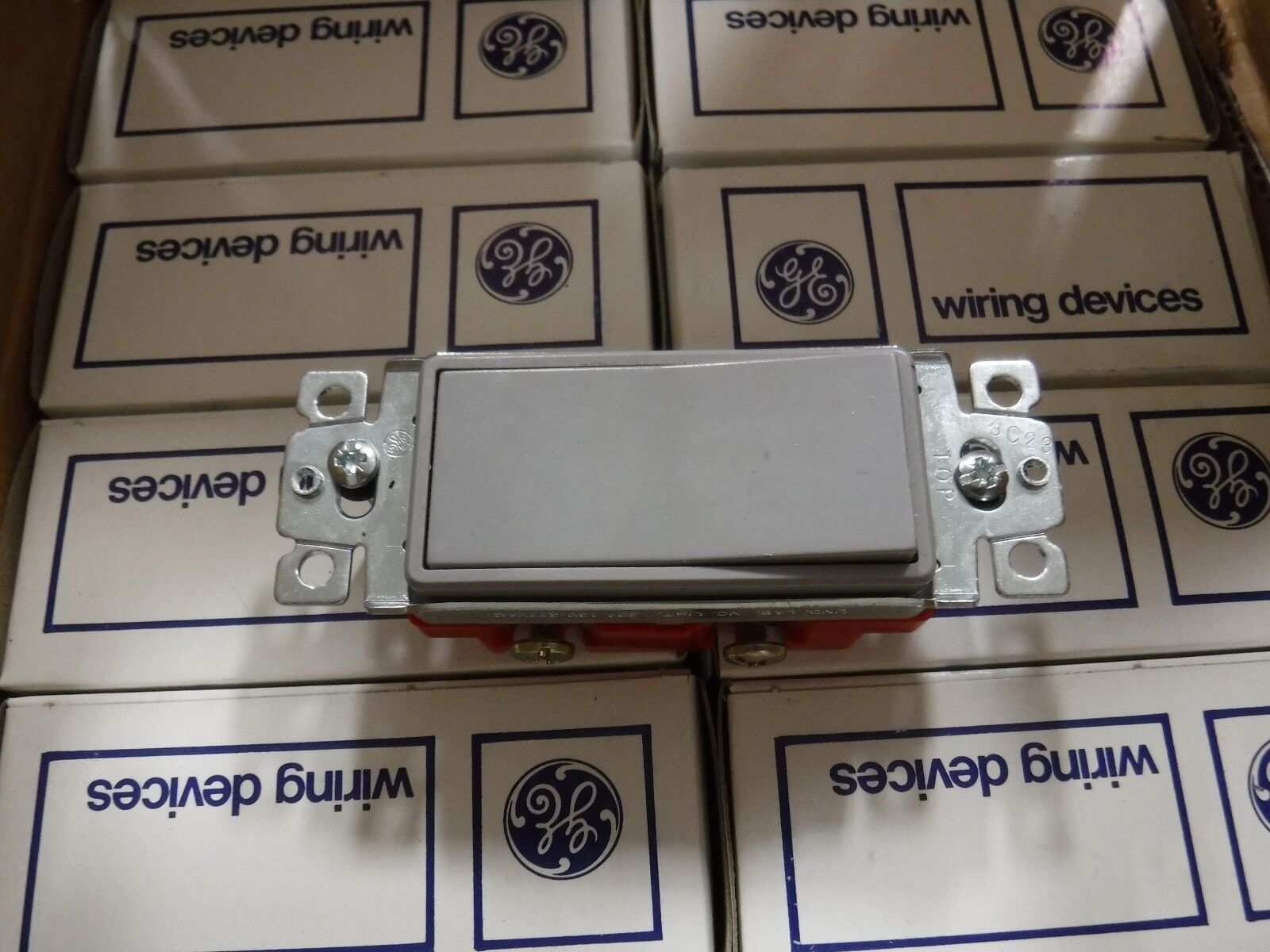 GE 3822-9 / 43180-57841 Commercial Grade Designer Switch 20AMP / GRAY/ 20PCS