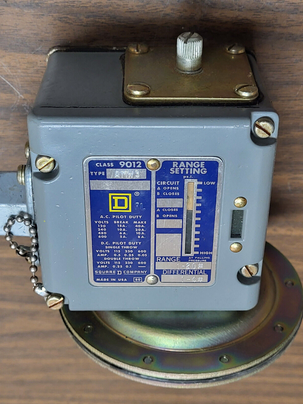 SQUARE D 9012-AMW-3 9012AMW3 INDUSTRIAL PRESSURE SWITCH 10-13PSI NEW