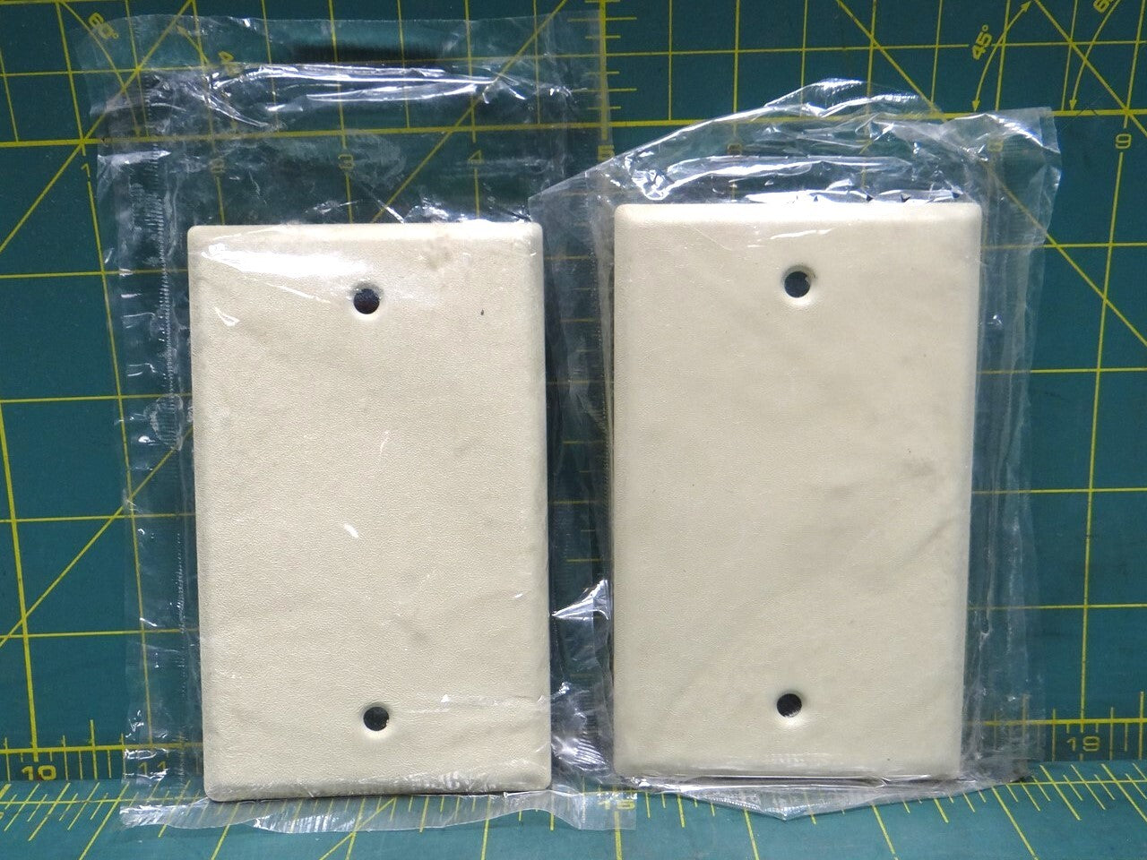 (2) MULBERRY 99151 1-GANG WRINKLED IVORY BLANK