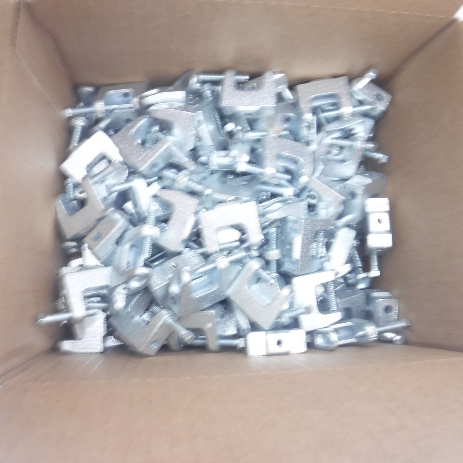 116 Pack NVENT Caddy 250LB Reversible Beam Clamps BC260025EG