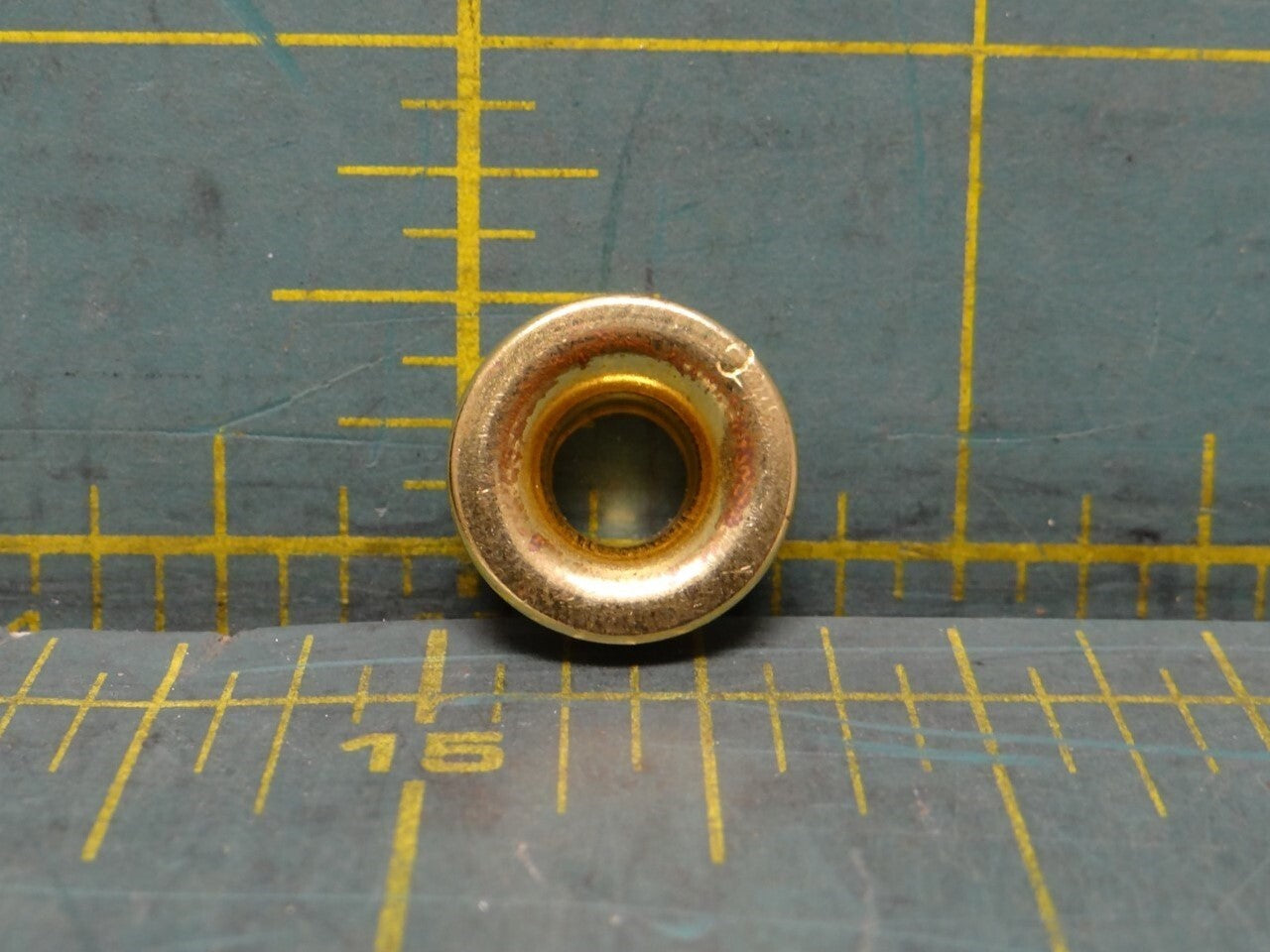 (24) Herndon Brass Grommets MS20230BS10 1/4" ID x 2/3" OD NSN: 5325-00-231-6582
