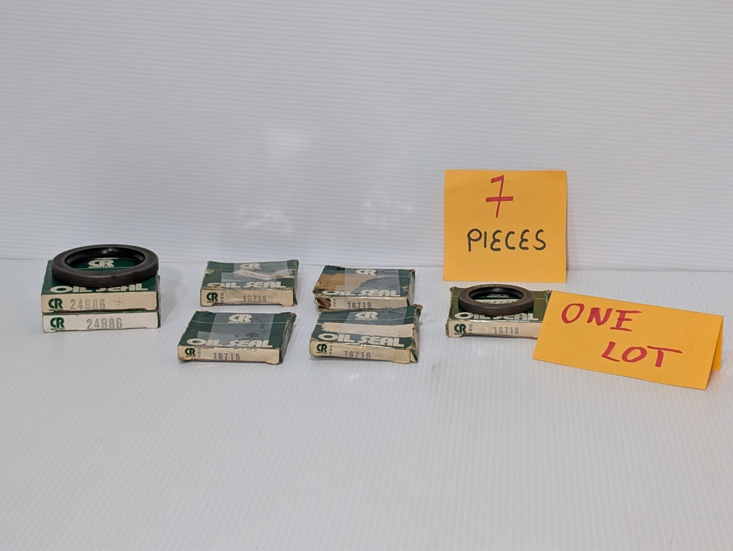 (7) Chicago Rawhide CR Oil Seals, (5) CR 16719 and (2) 24986, NOS