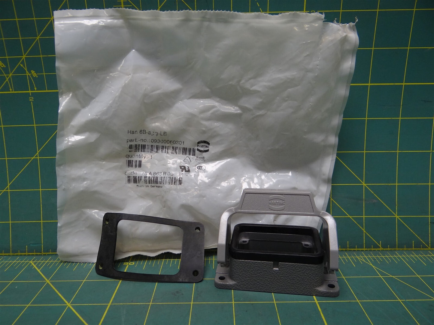 Harting 6B-agg-LB Panel Mount Connector Bottom Entry 09300060301 Water Resistant