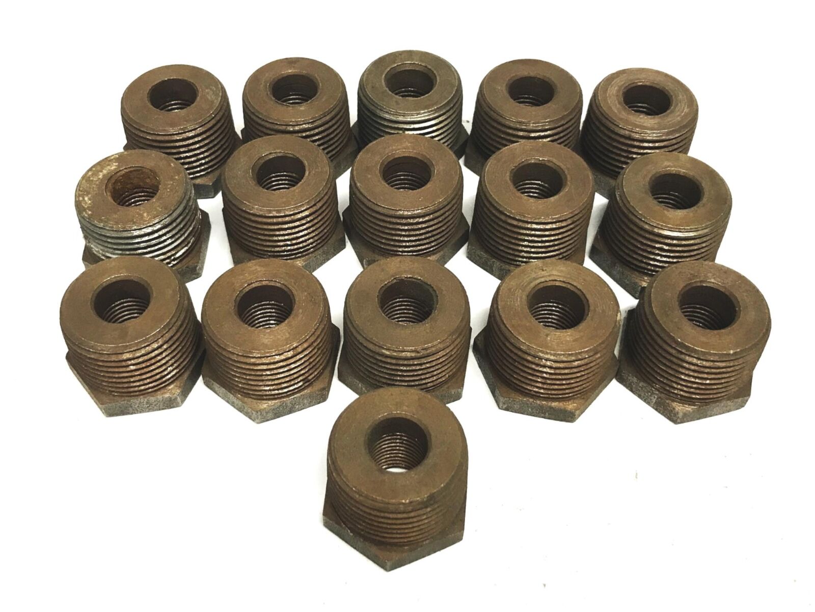 Unbranded 3/4 inch Male x 1/4 inch Female Reducing Hex Bushing [Lot of 16] NOS