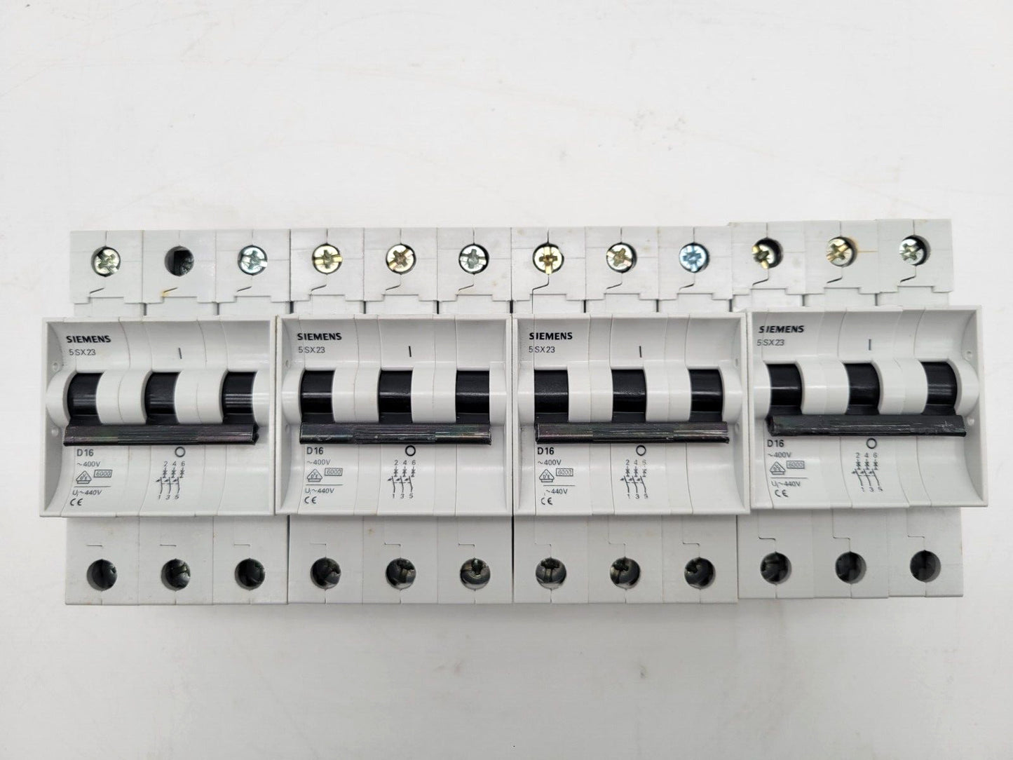 4 Piece Box Cutler Hammer 5SX2-316-8 Circuit Breaker  16 Amp 3 Pole 440 VAC DIN