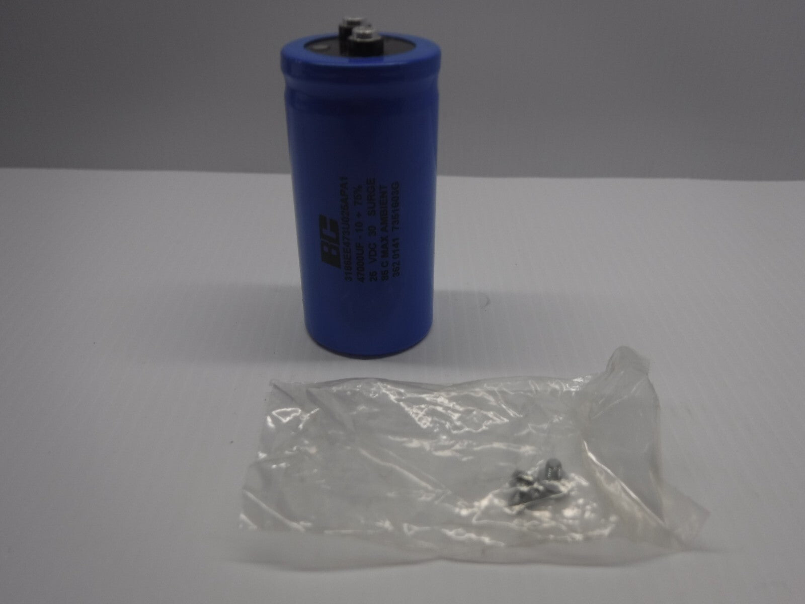 B&C 3186EE473U025APA1 Computer Grade Capacitor With Hardware