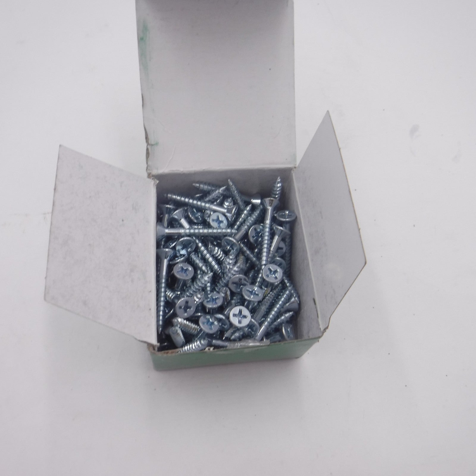 100 Pack Hillman 8" x 1-1/4" LPhillips Flat Head Steel Wood Screws 40066