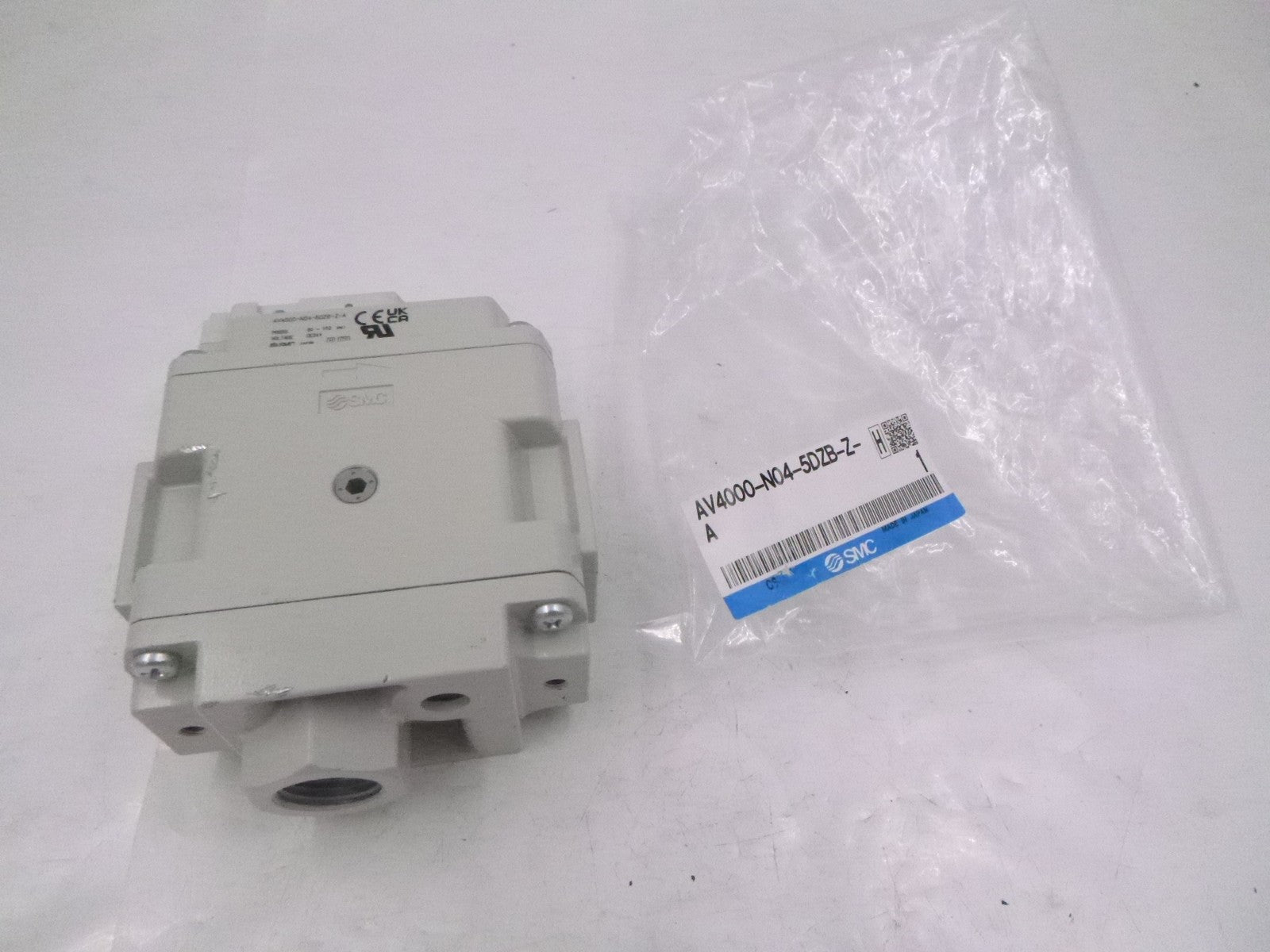 SMC Pneumatics AV4000-N04-5DZB-Z-A Soft Start-Up Valve 1/2" NPT SEE DESC