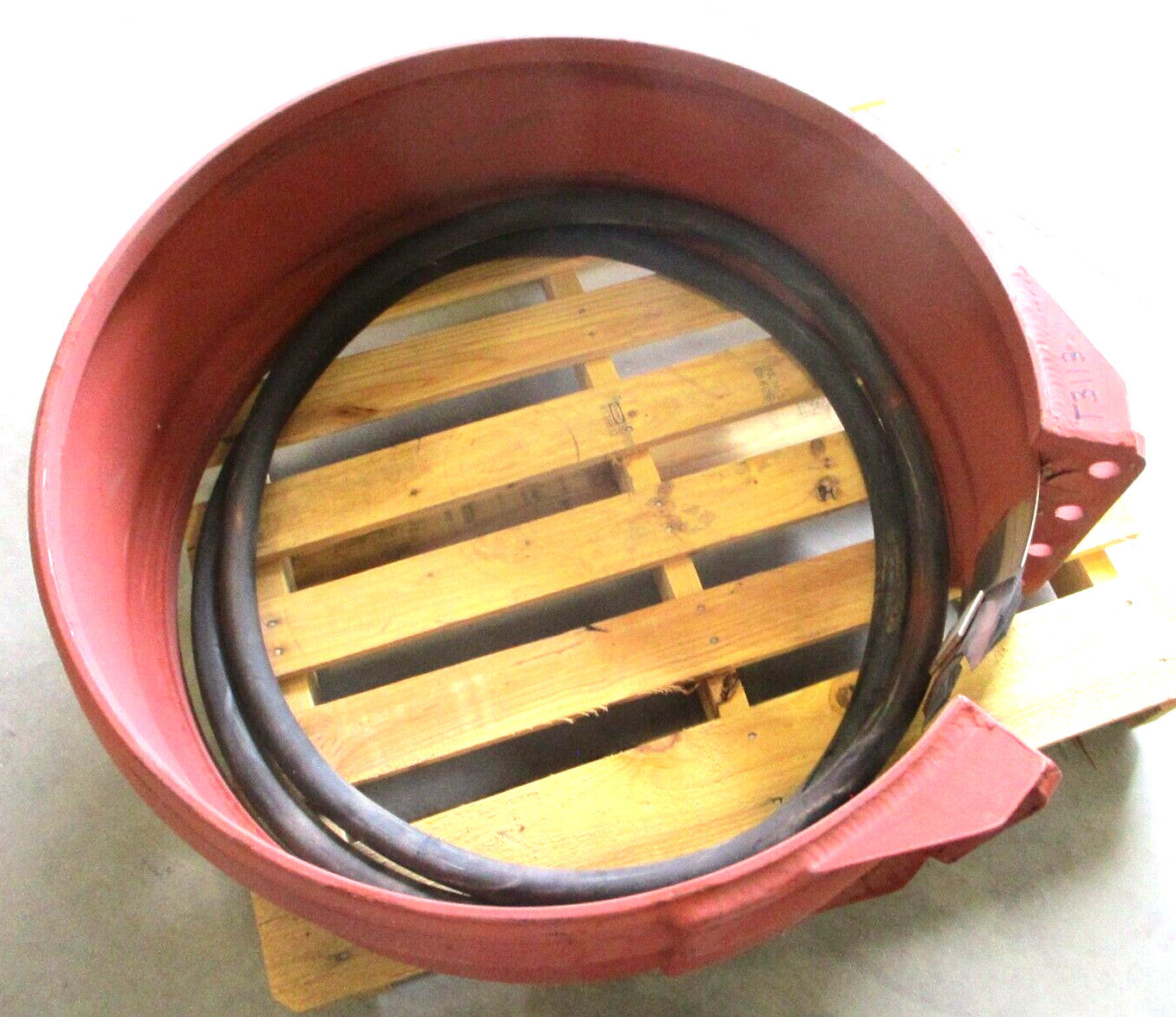 30" Victaulic 232 Depend-O-Lok Restrained Flexible Coupling (27-32.88 OD Range)