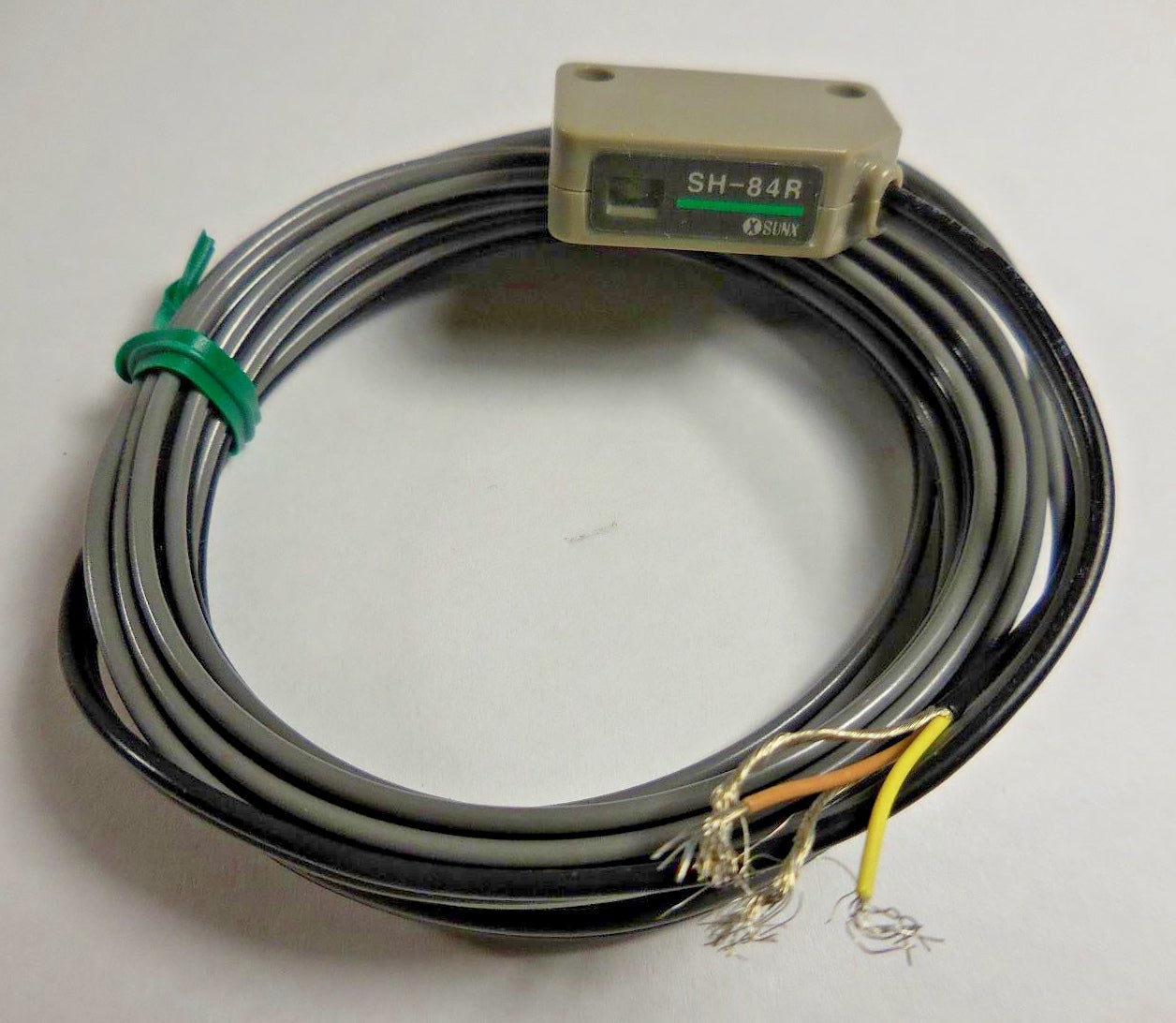 SunX Limited SH-84R Slim Body Auto-Sensitivity Setting Photoelectric Sensor