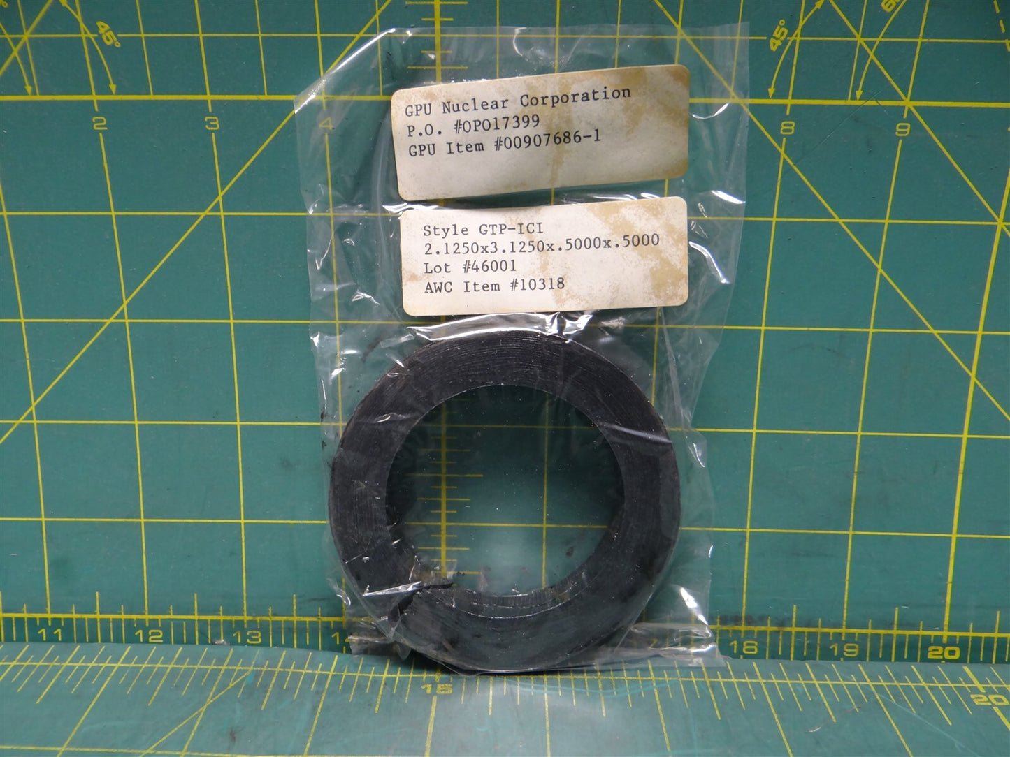 Chesterton 5300 GTPI Graphite Packing Ring 10318 2.125" x 3.125" x .5" x .5"