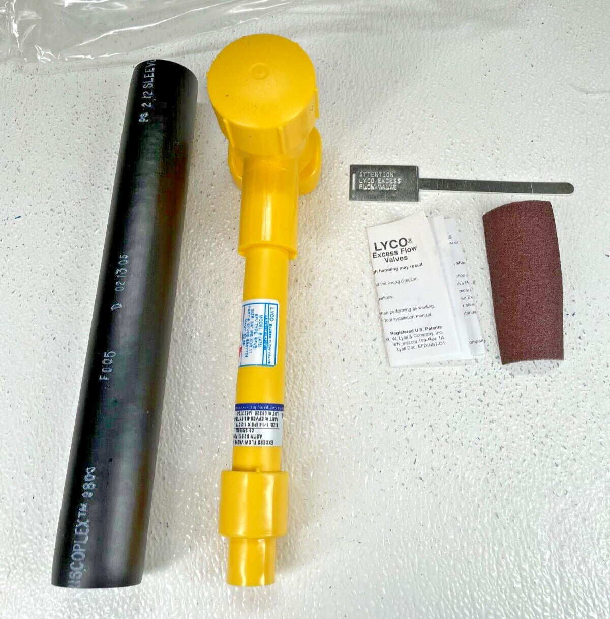 Molded MDPE Gas Tapping Tee 1-1/4" IPS x 1/2" CTS w/ LYCO Excess Flow Valve EFV
