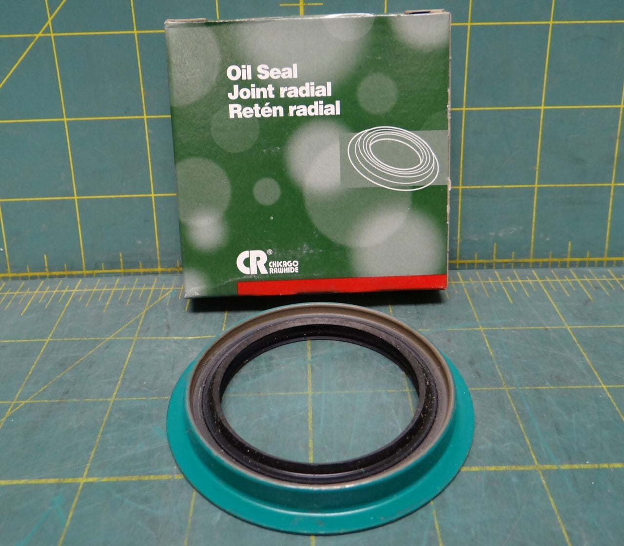 CR Seals Joint Radial Nitrile Oil Seal 19743 2" Shaft, 2.622" OD, 0.28" W, HMA9