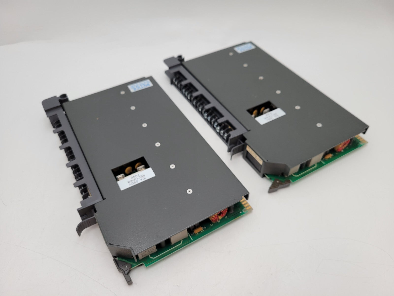 2 Pieces Allen-Bradley 1771-0AD 12-120 Volt AC Output Module 8 Amp Pilot Duty