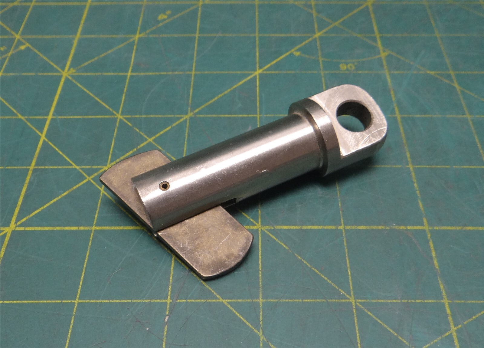 3/4" Diameter Stainless Steel Toggle Lock Clevis Pin, 1.125" Usable Length