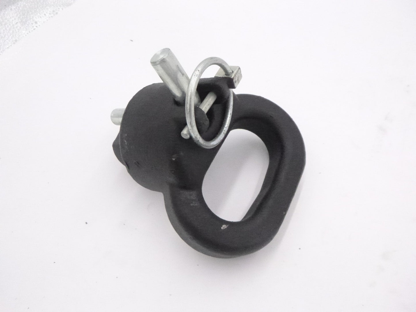 (1) Curt Puck Syst Gooseneck Safety Chain Anchor 60698 for 2013-2024 Ram 2500