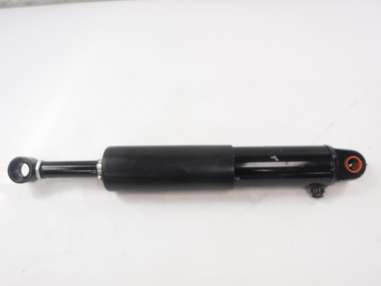 Maxon 750 H.D. Liftgate Tilt Cylinder W/ Cover 3-104005-01