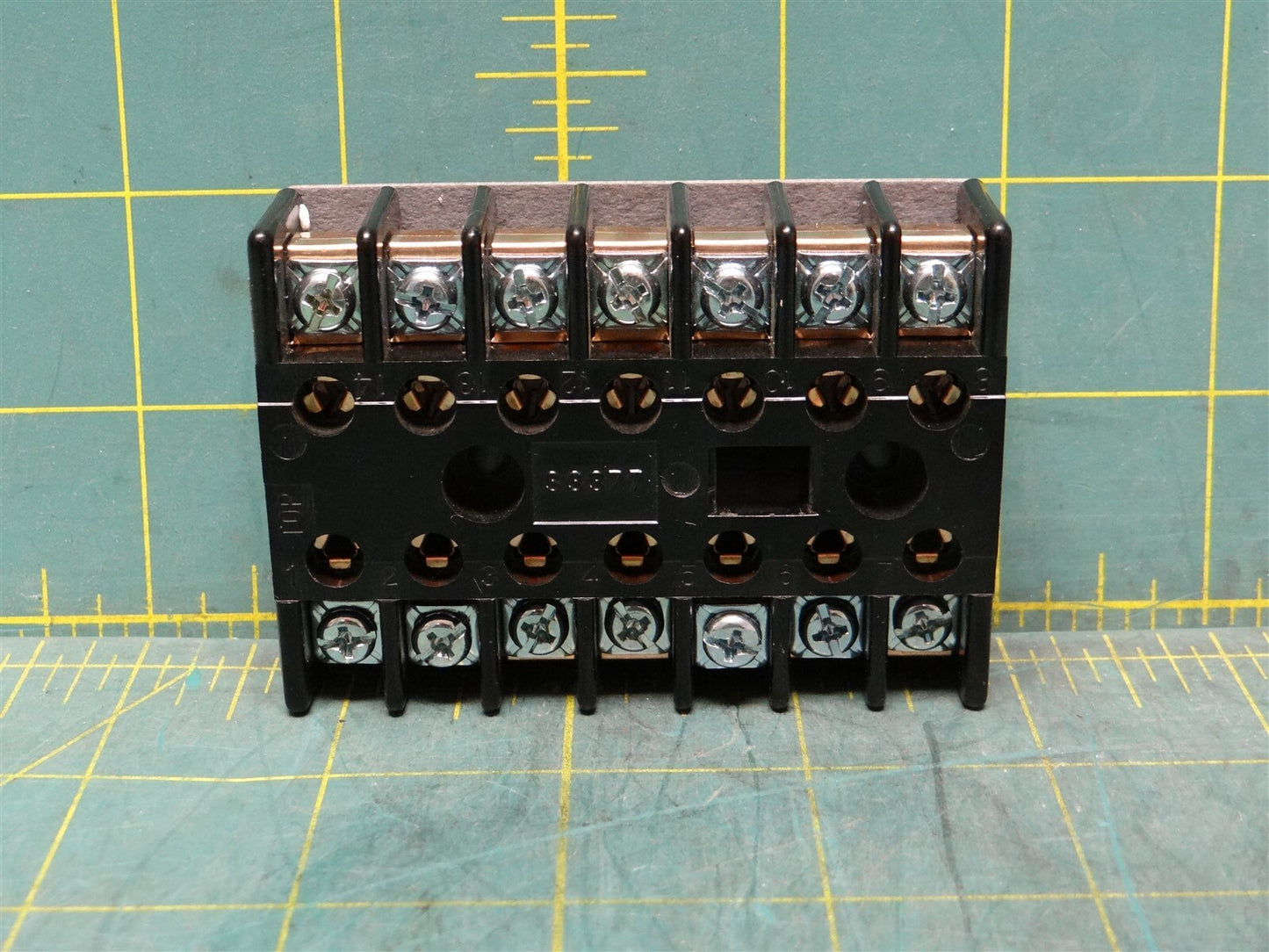 Struthers-Dunn P/N 33377 14 Pin Industrial Panel Mount Socket