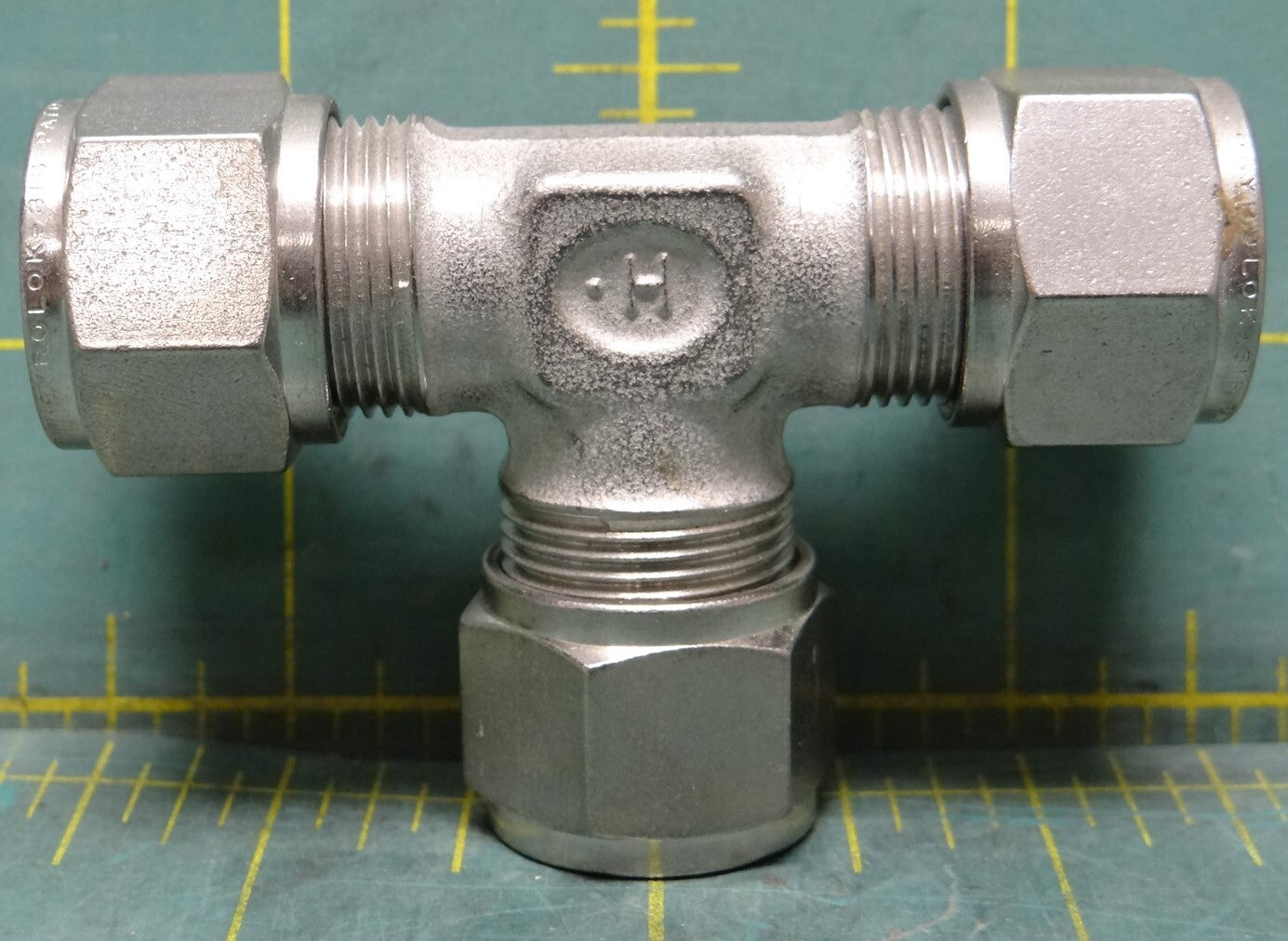 Gyrolok 8TTT 316, 1/2" Tube Fitting, Stainless Steel Union Tee
