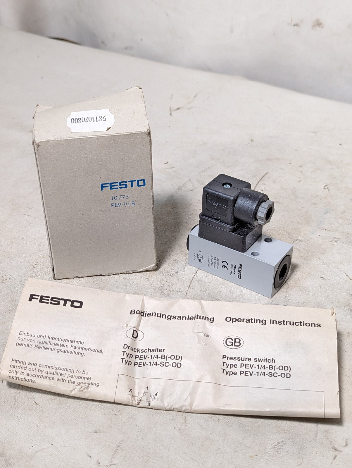 Festo PEV-1/4-B pressure switch, 10773 N143, 250VAC max, 125VDC max, 1-12 bar