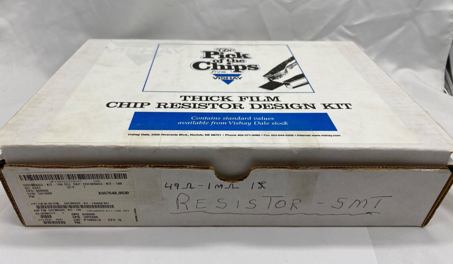 Vishay Thick Film Chip resistor Kit 6, CRCW0603-KIT-106000, qty 100 of each size