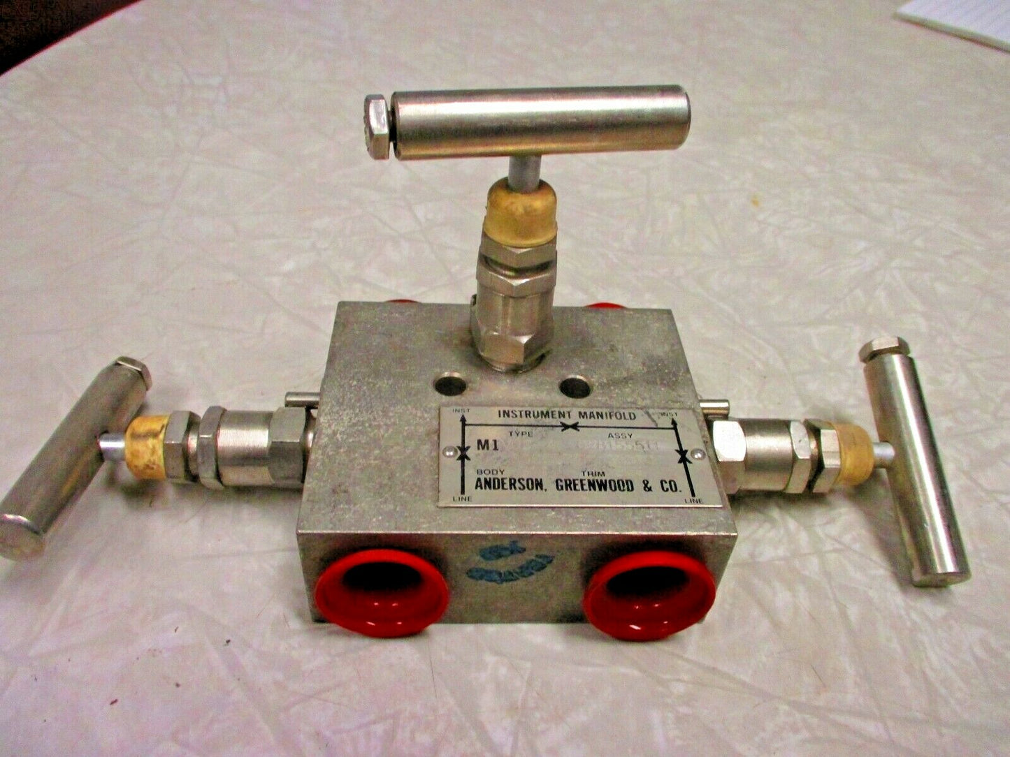 Anderson Greenwood M1VDS-4 3-Valve Differential Pressure Manifold M1 1/2" FNPT