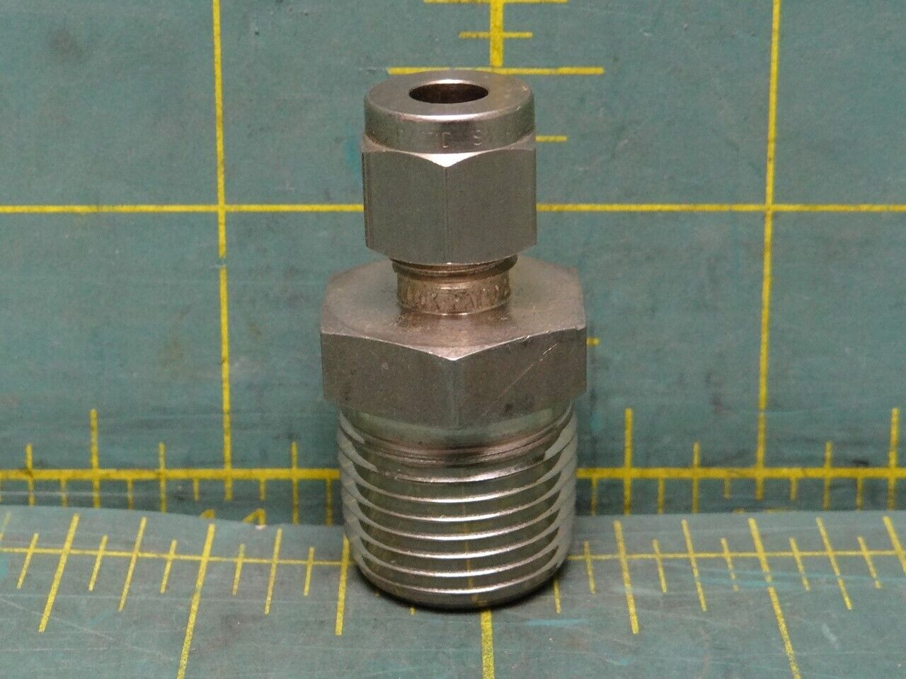 Stainless Steel Swagelok Fitting Male Connector 1/2" NPT x 1/4" Compression Tube