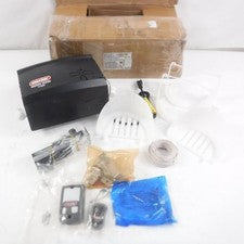 Genie Signature Series 3/4HP Belt/Chain Drive Garage Door Opener SEE DESC